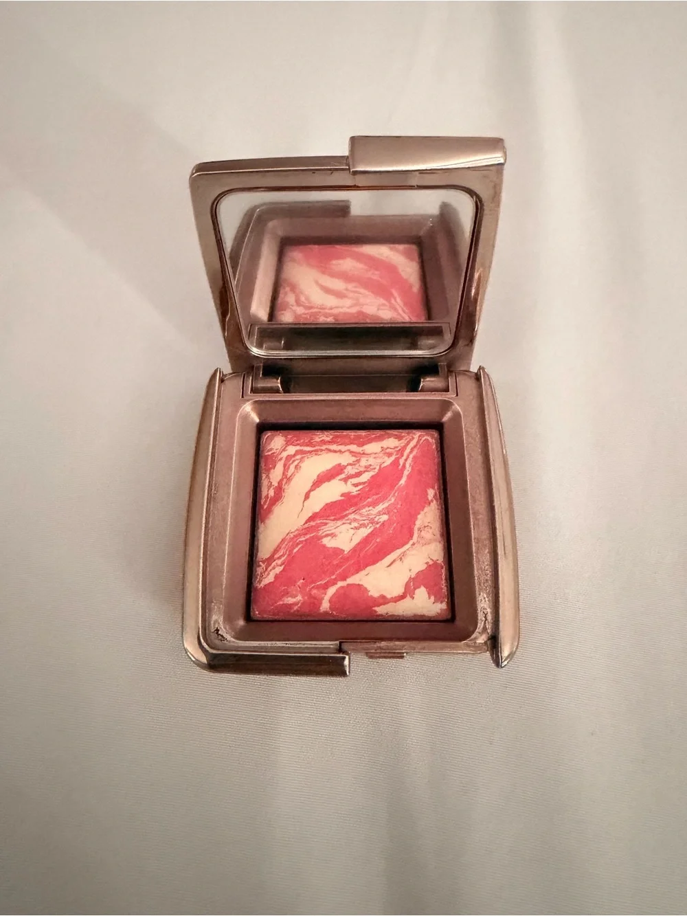 HOURGLASS - AMBIENT™ LIGHTING BLUSH
